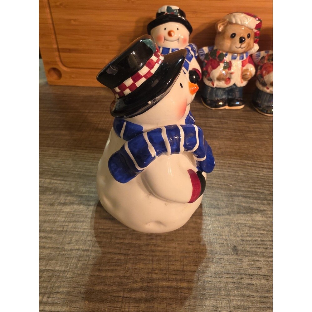 Christmas Salt & Pepper Shakers Snowmen and Bears - Picture 3 of 16